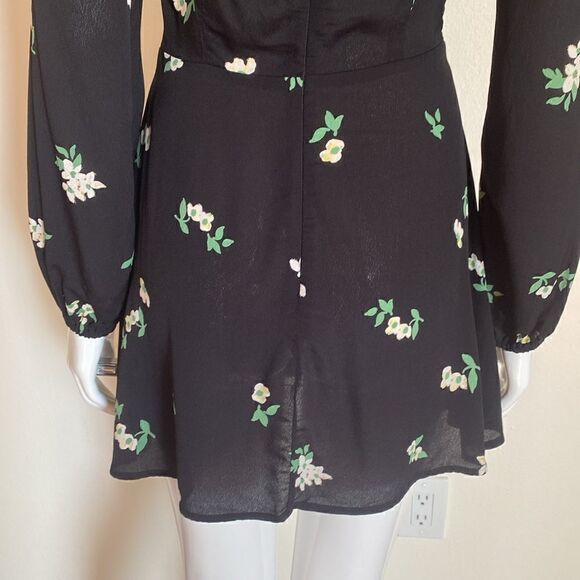 Flynn Skye Black Floral Long Sleeve Mini Dress Size Small - Picture 8 of 14